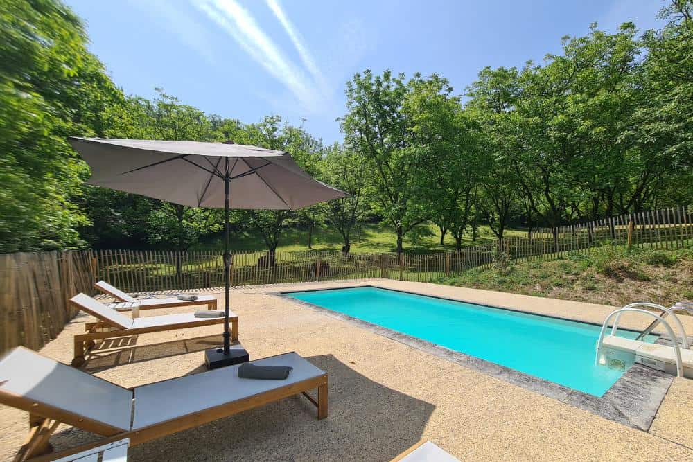 Piscine à La Combe de la Dame